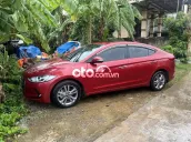 Lên đời cần bán xe Elantra màu đỏ 1.6 At 2018