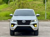 Toyota Fortuner 2025 số tự động tại Hà Nội