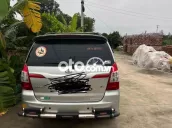 Toyota Innova 2015 2.0E - 170000 km