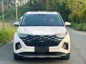 Hyundai Custin cao cấp 2024