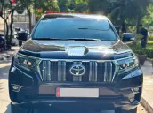 Xe nhập khẩu nguyên chiếc, nội thất đen sang trọng