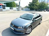 Volkswagen Jetta 1.4 nhập 2017 hàng full cửa sổ trời nhiều đồ chơi nội thất niệ