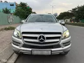 SUV cao cấp dẫn động 4 bánh mạnh mẽ