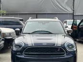 SUV mini phong cách Anh Quốc độc đáo