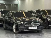 Chiếc sedan thời thượng với nội thất cao cấp