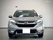 Số tự động, 7 chỗ, màu bạc