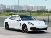 Porsche Panamera 2022