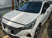 Jupiter Phát Mại Hyundai Accent 2022