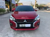 Xe đẹp, trang bị nội thất đầy đủ, chủ cực giữ gìn