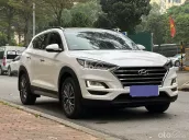 Xe 5 chỗ, chủ đi giữ gìn