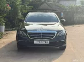 Xe màu đen, nội thất đen, giá tốt