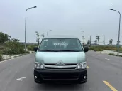Bán Hiace tải van 3 chỗ đời 2011, máy xăng, tải 940kg, tên chính chủ