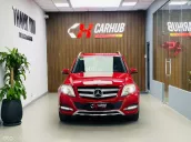 SUV 5 chỗ màu đỏ nội thất đen
