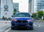 SUV hạng sang nhập khẩu từ Italia