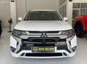 Mitsubishi Outlander 2022 số tự động tại Tp.HCM