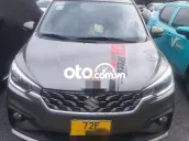 Suzuki Ertiga 7 chỗ màu Xám