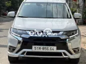 Mitsubishi Outlander Premium 2.0L 2022