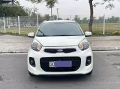 Xe trong nước 5 chỗ máy xăng