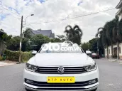 Volkswagen Passat sx 2017 đk 2018 - 1 chủ