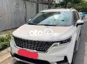 Kia Carnival 2.2D Trắng