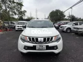 Mitsubishi Triton 2015 Trắng