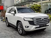 Xe trắng nội thất kem