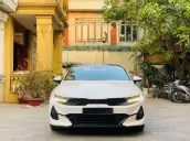 Xe đẹp như mới, trang bị full option hiện đại