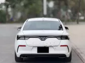 VinFast LUX A2.0 2021