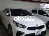 Kia Cerato Trắng 5 chỗ