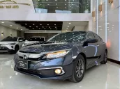 Xe đẹp một đời chủ