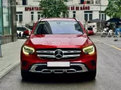 Xe đỏ nội thất kem