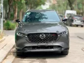 Xe siêu lướt 8.200 km, chủ đi giữ gìn