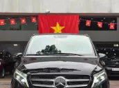 MPV cao cấp, nội thất tiện nghi