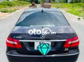 Mercedes-Benz E300 Nâu rubi 2011