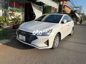 Hyundai Elantra 2020 Số sàn 67000 km Trắng