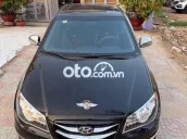 Hyundai Avante màu Đen