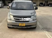 Hyundai Starex 2011 hạ tải