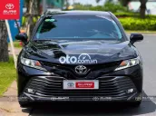 Toyota Camry 2020 2.0G - xe chạy rất ít
