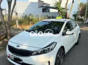 Kia Cerato 2018 1.6 MT Trắng