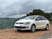Volkswagen Polo Sedan 2015 Trắng chính chủ