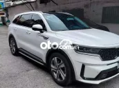 Kia Sorento Trắng 6 chỗ 2021