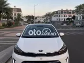 Kia Soluto 2019 Deluxe Trắng