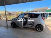 Chevrolet Spark màu Bạc