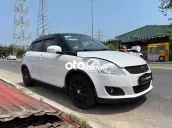 Suzuki Swift Trắng