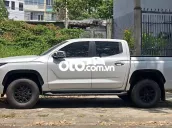 Mitsubishi Triton GLX trắng 1v4