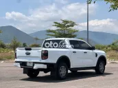 Ford Ranger XLS 1 cầu Trắng 30000 km