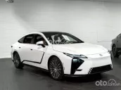 Kích thước rộng rãi tương đương Merc S kèm ưu đãi thuế và bảo hành lên tới 10 năm