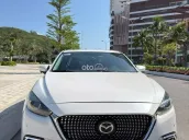 Bán xe màu trắng nổi bật, động cơ 2.0 mạnh mẽ