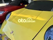 Porsche 911 Carrera 2022 Vàng