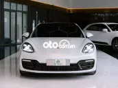 Porsche Panamera 4 Executive 2020